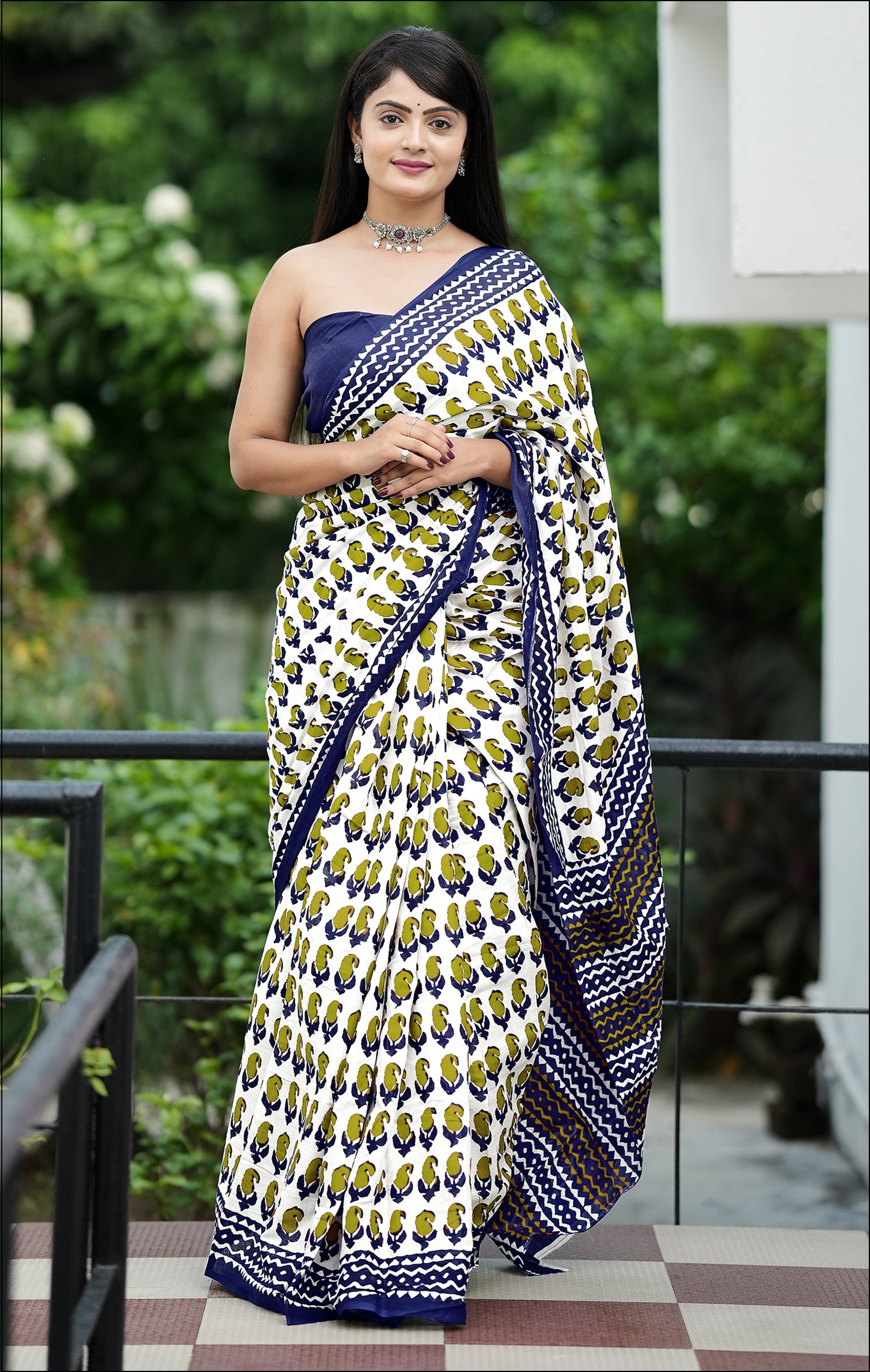 White-Blue Cotton Mul Printed Saree