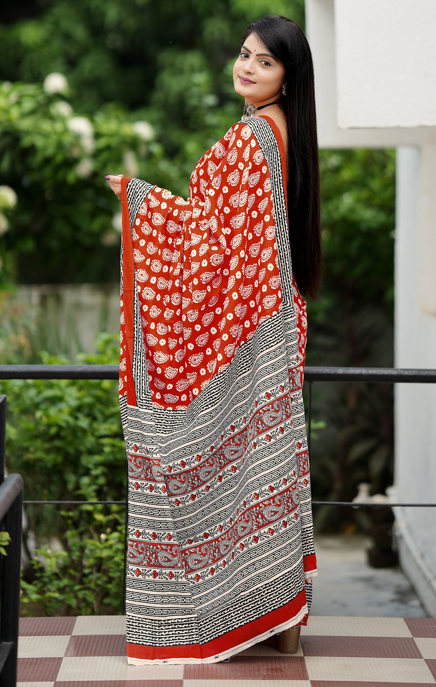 Red Cotton Mul Printed Saree