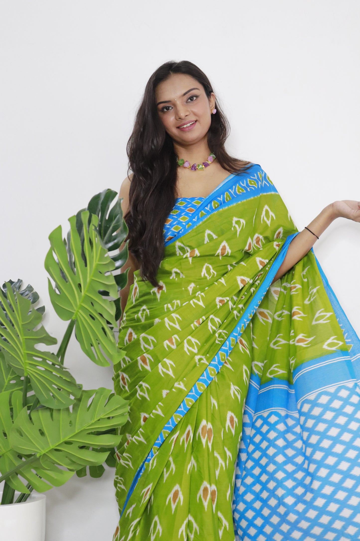 Paroot Green Cotton Printed Saree