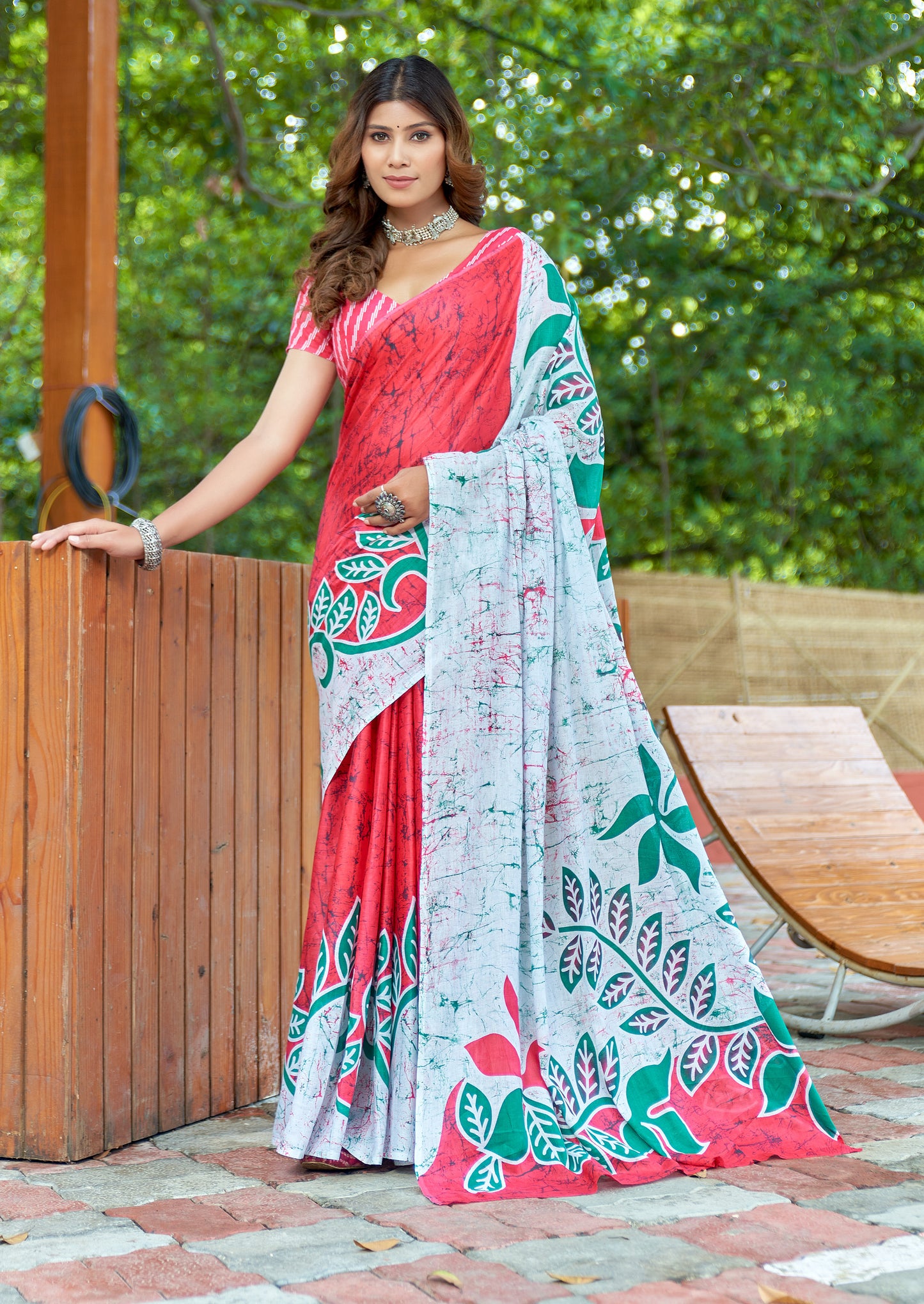 Red-White Cotton Mul Printed Saree