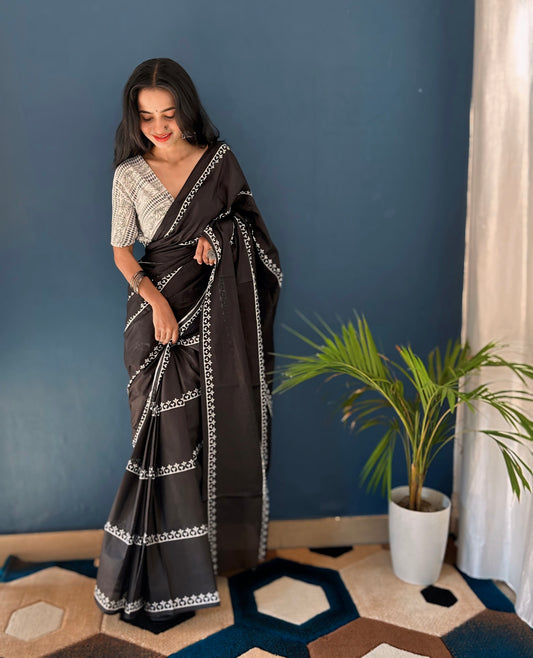 Ossam Black Cotton Mul Printed Saree