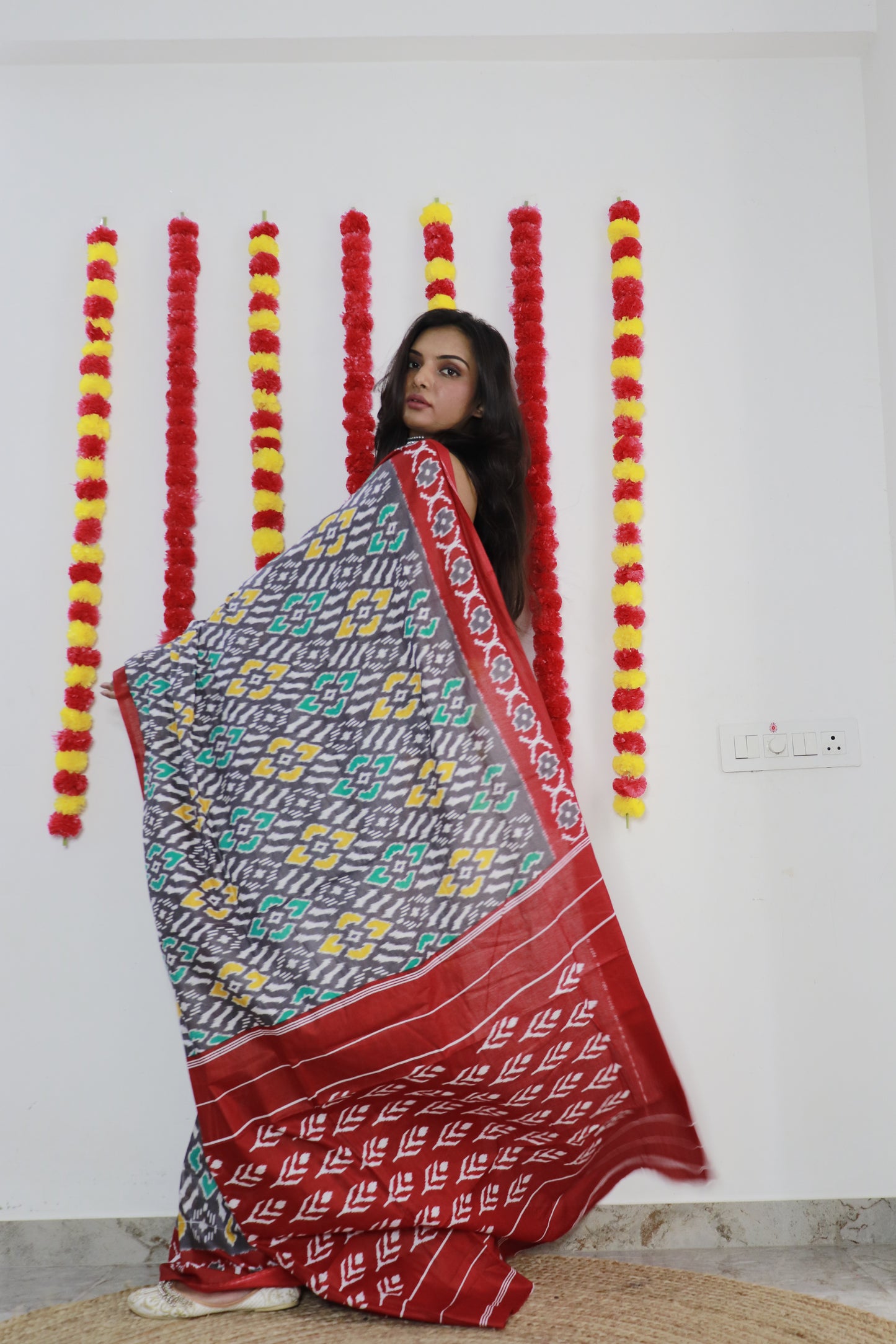 Grey-Marron Cotton Mul Printed Saree