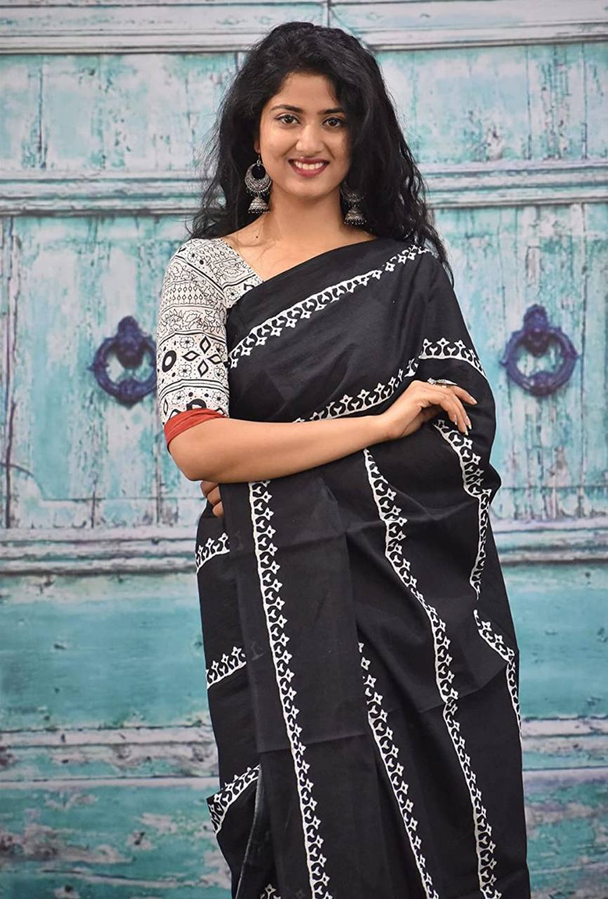 Traditional Black Cotton Mul Printed Saree