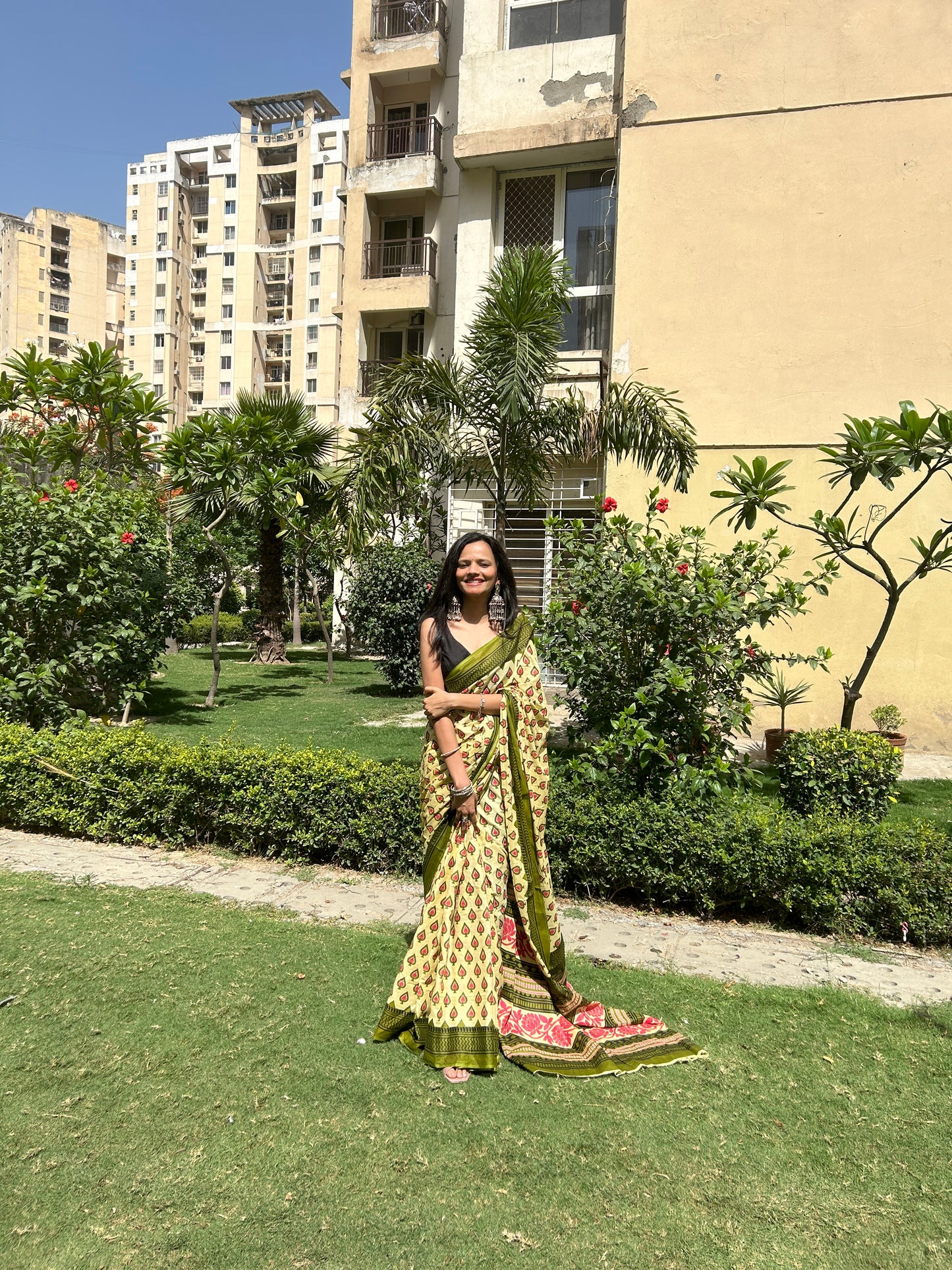 Beige-Green Cotton Mul Printed Saree