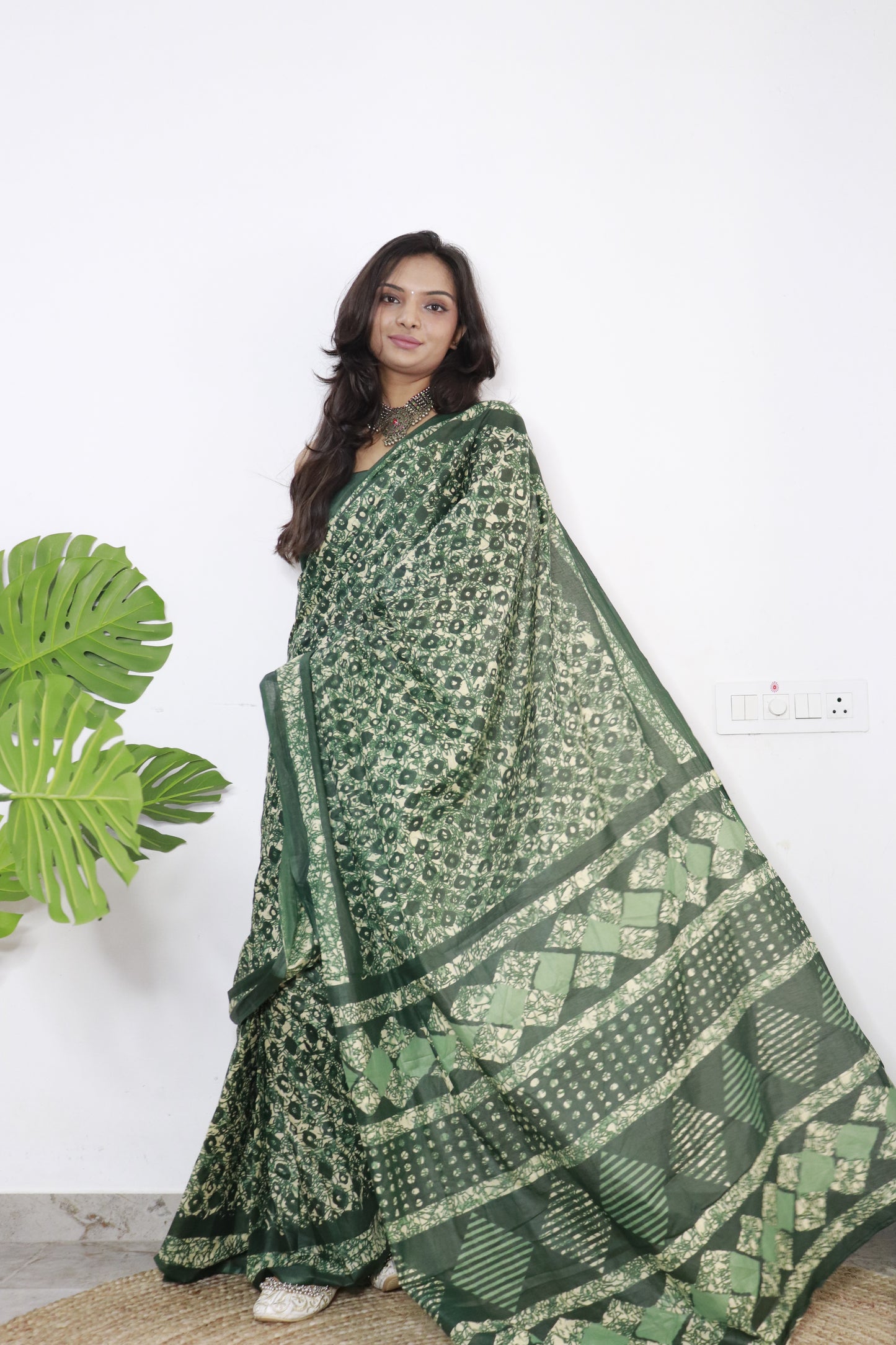 Dark Green Cotton Printed Saree