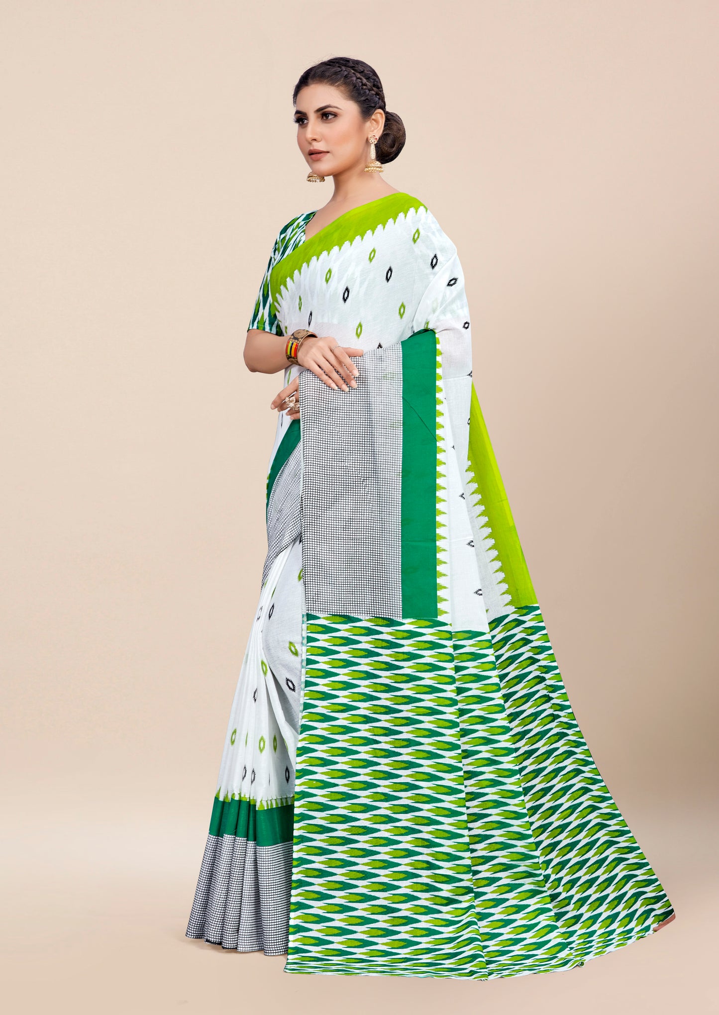 Green-White Cotton Mul Printed Saree