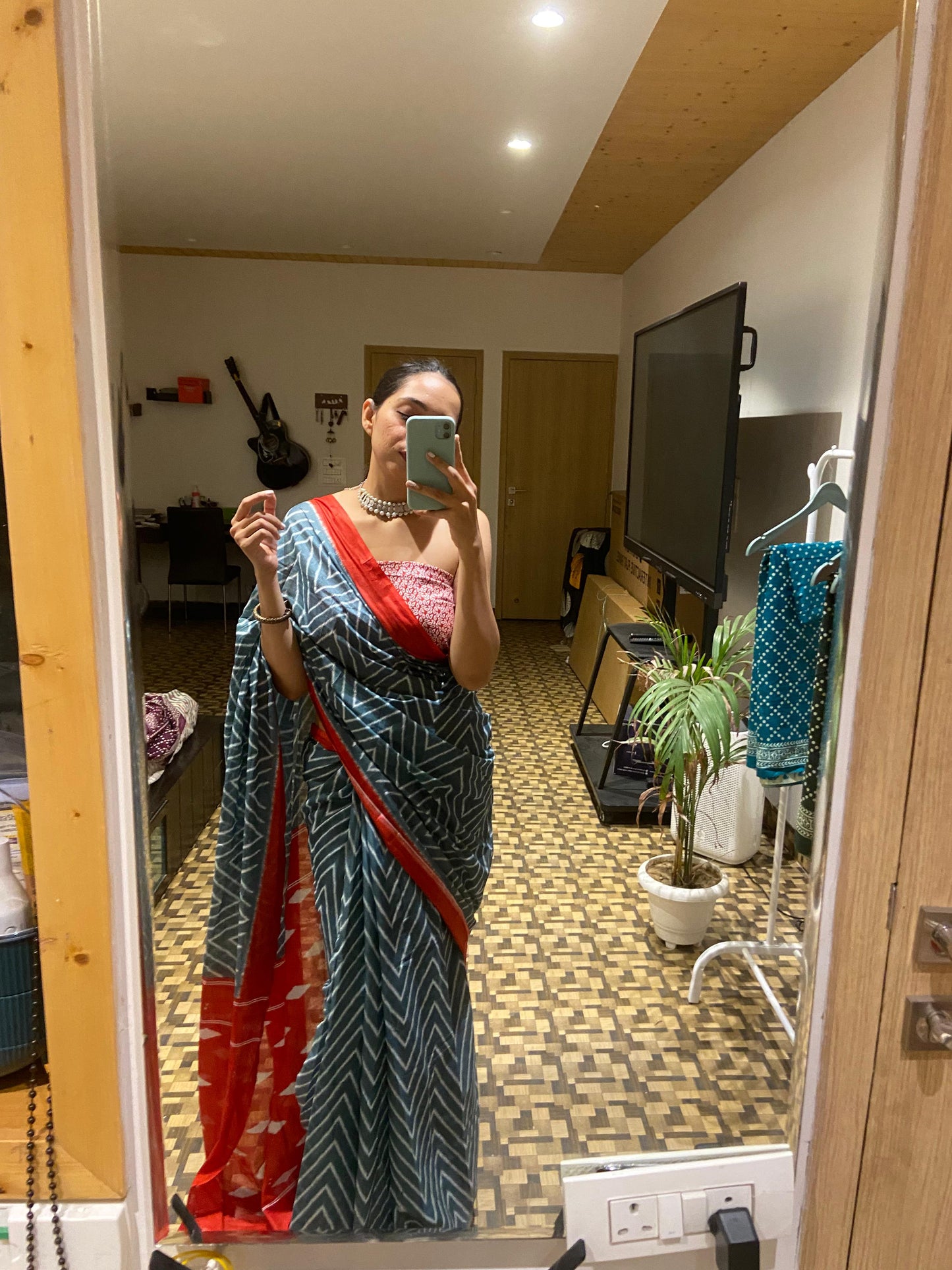 Grey-Red Cotton Printed Saree