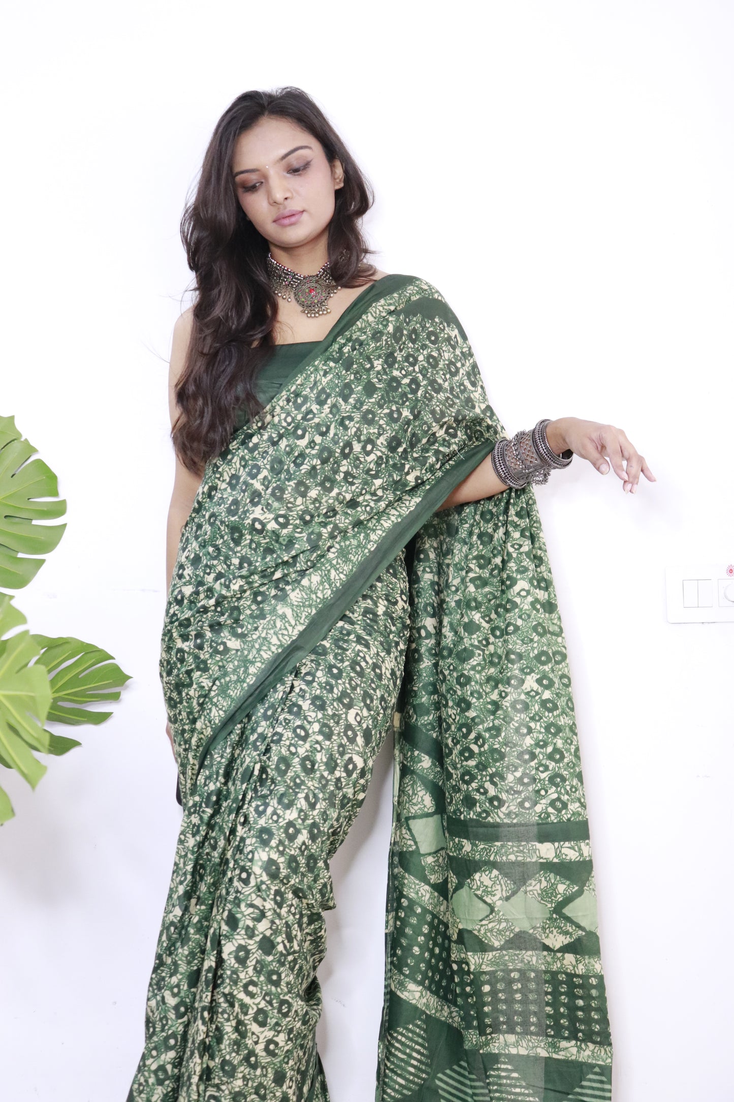 Dark Green Cotton Printed Saree