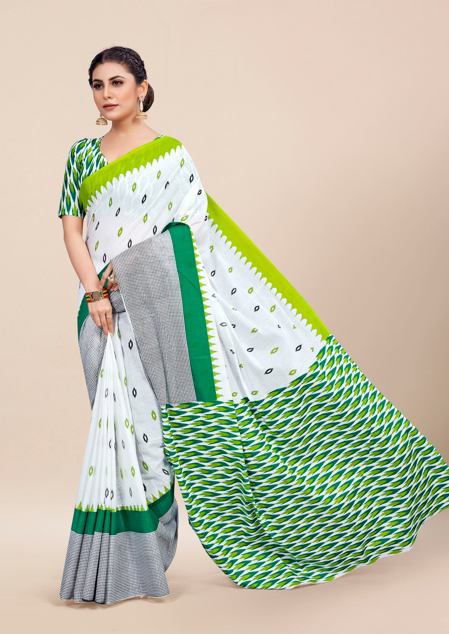 Green-White Cotton Mul Printed Saree