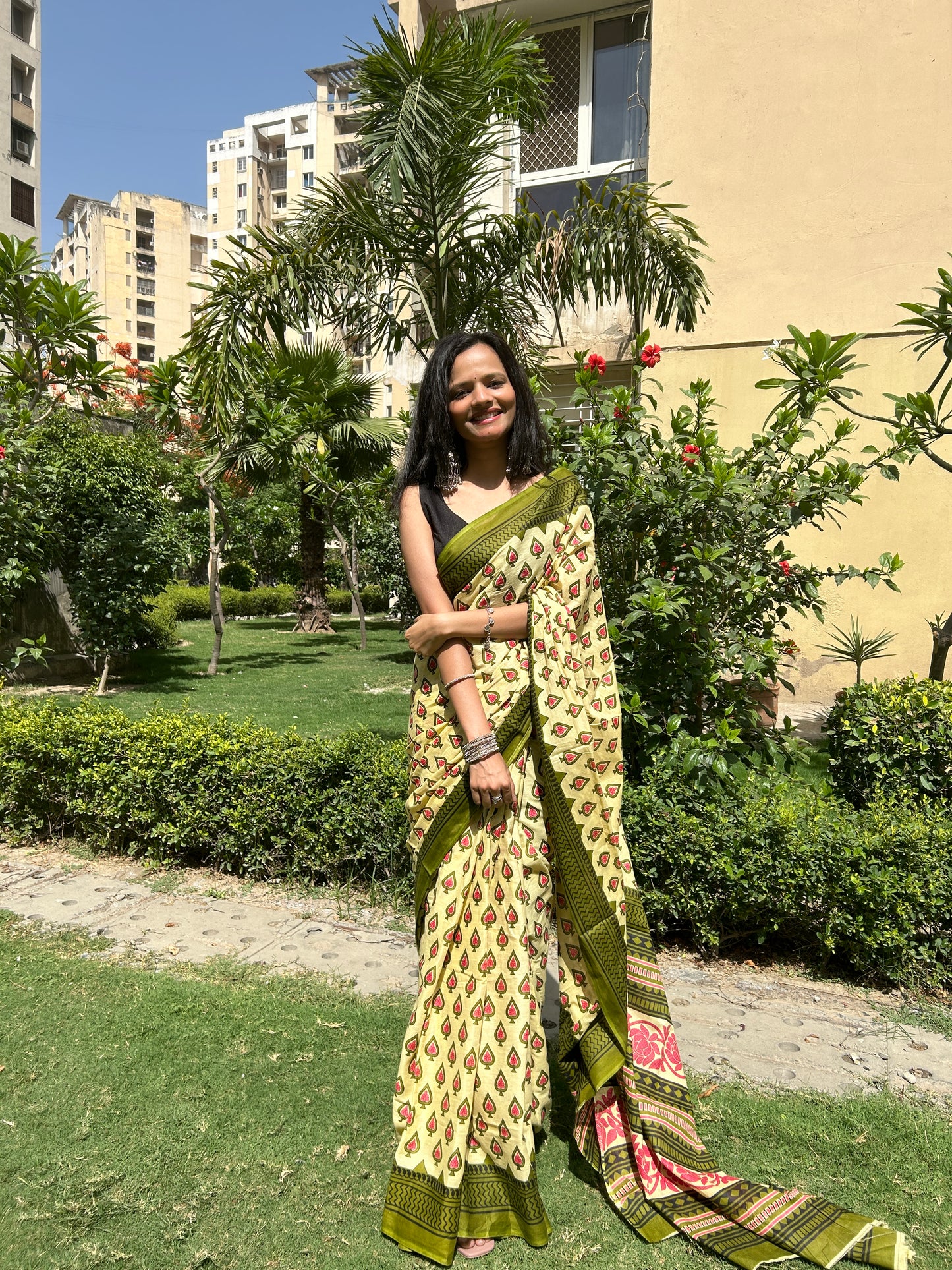 Beige-Green Cotton Mul Printed Saree