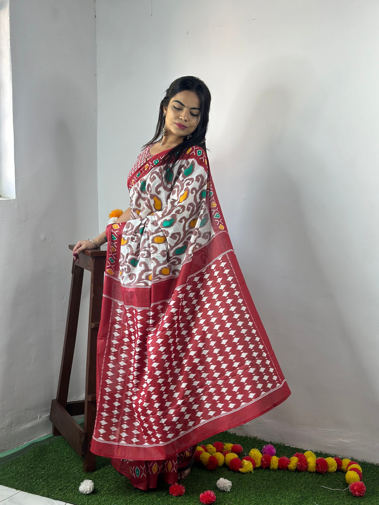 Red-White Cotton Mul Printed Saree