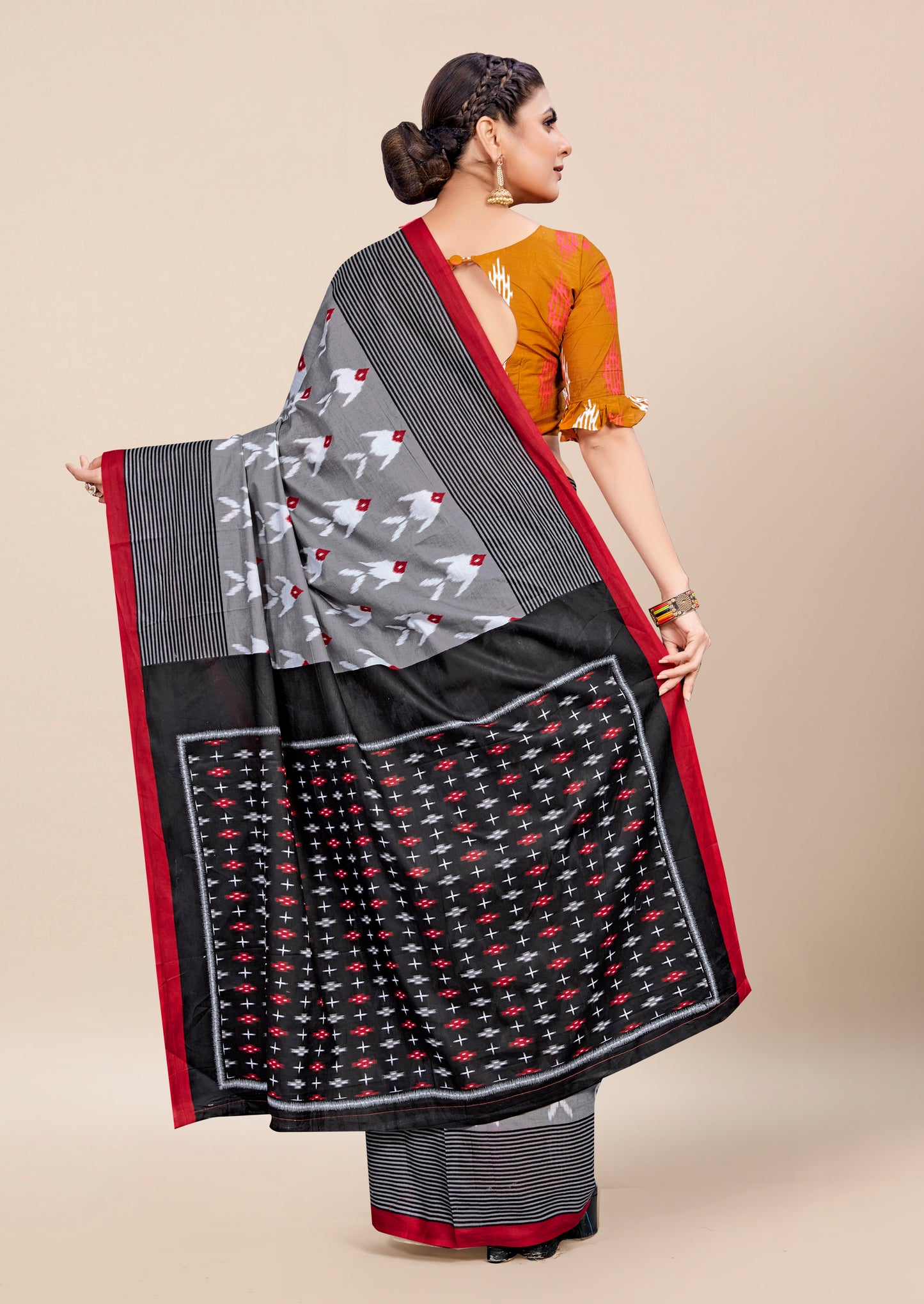 Black-Grey Cotton Mul Printed Saree