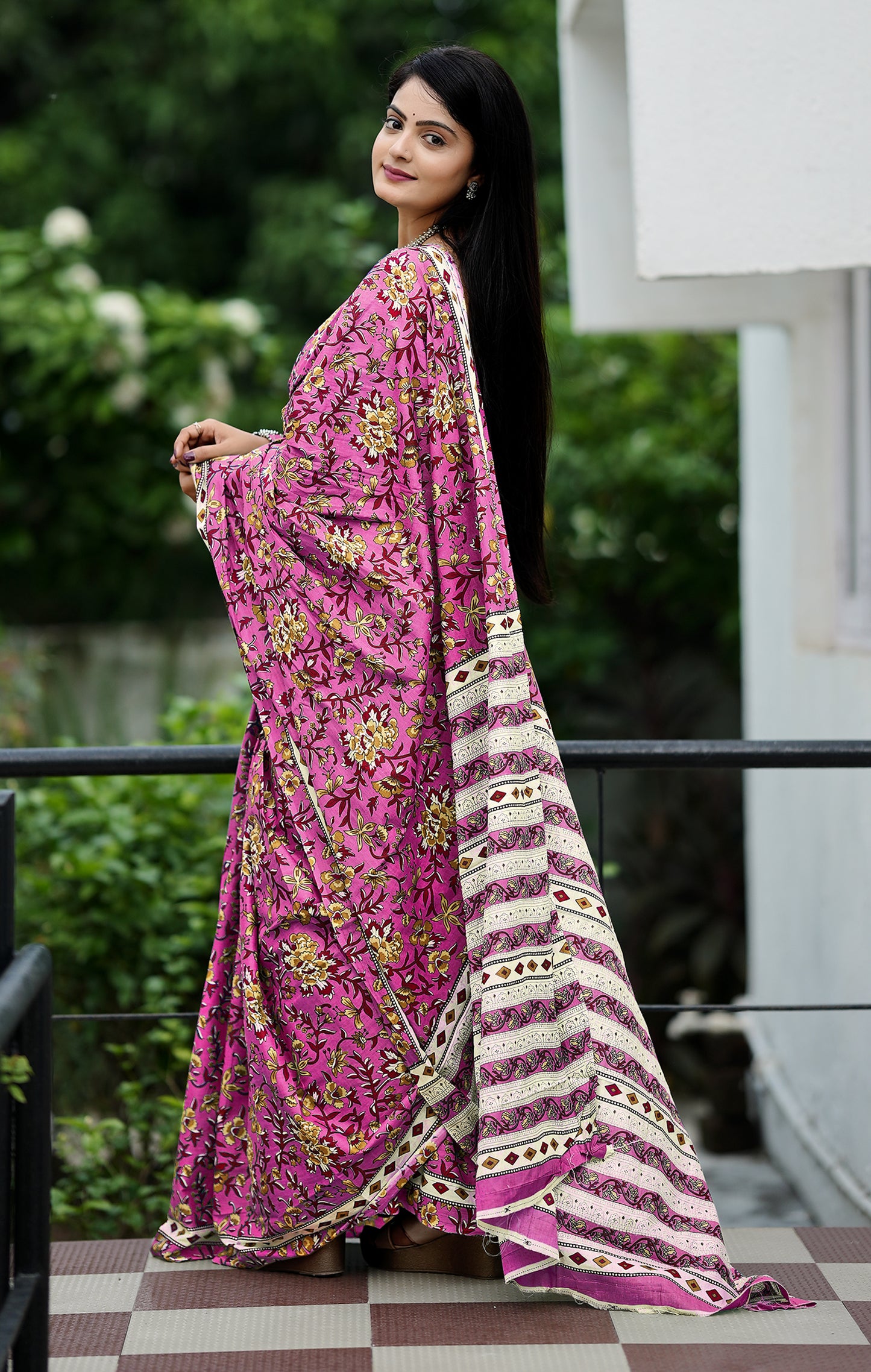 Onion Cotton Mul Printed Saree