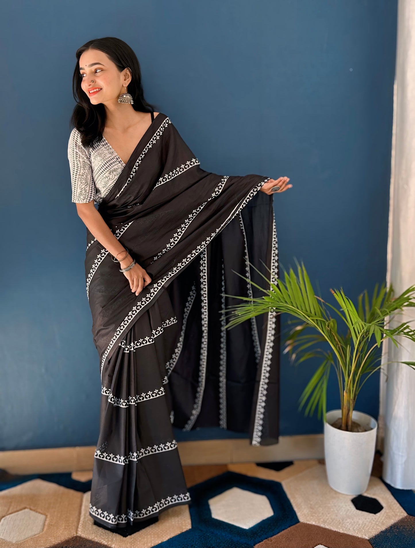Ossam Black Cotton Mul Printed Saree