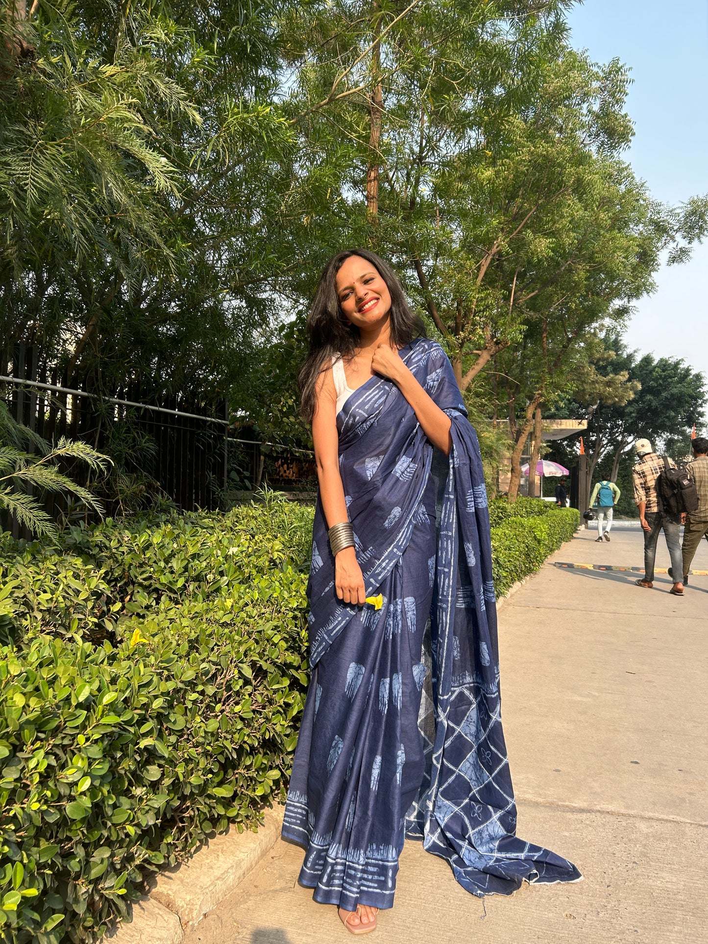 Graceful Blue Cotton Mul Printed Saree