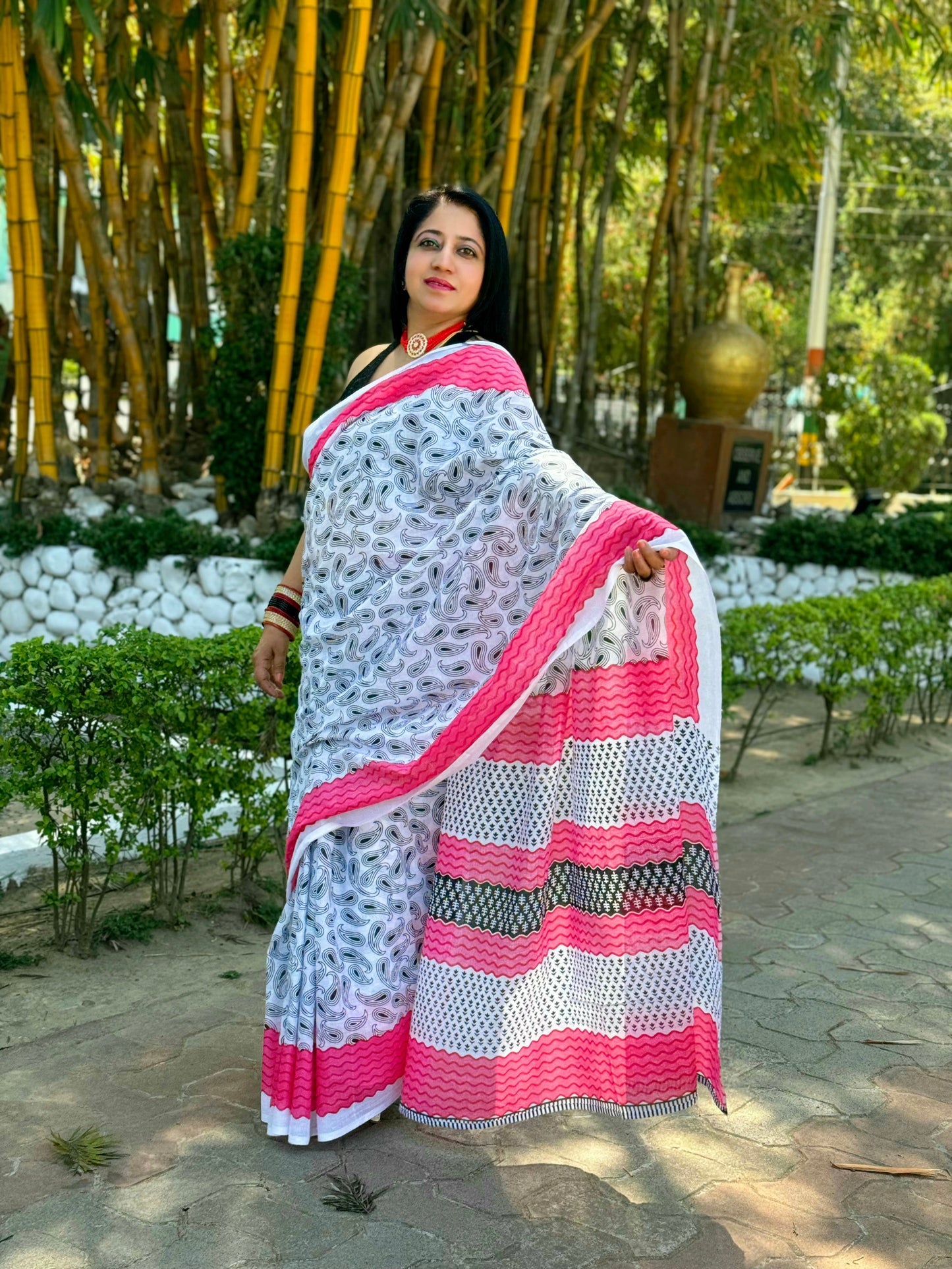 White-Pink Cotton Mul Printed Saree