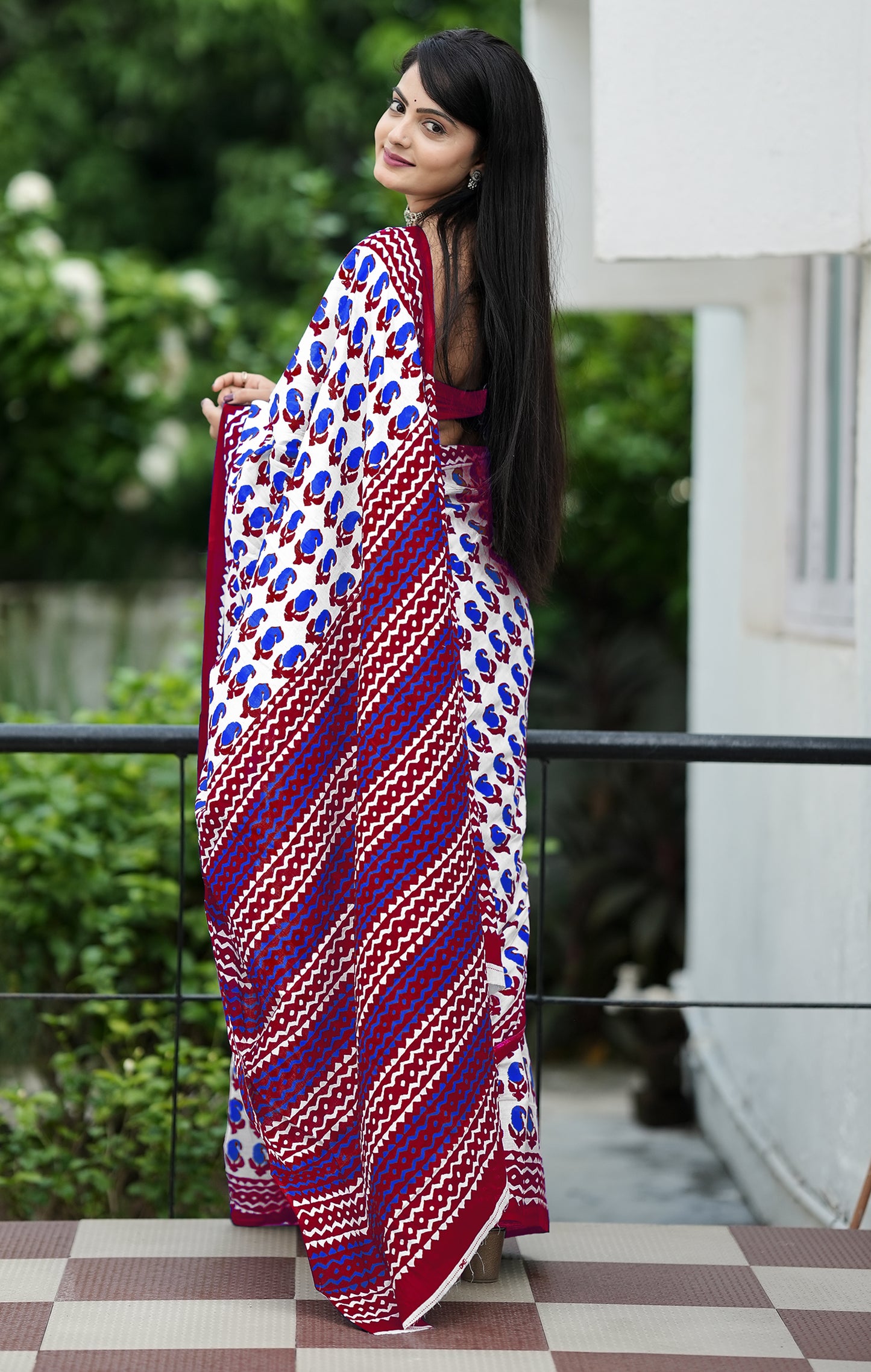 White-Maroon Cotton Mul Printed Saree